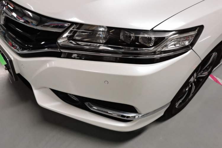 Used Honda Spirior 2015 2.0L Luxury Edition Left Front Headlight