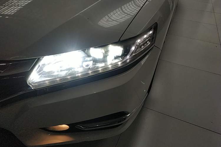 Used Honda Spirior 2015 2.0L Prestige Edition Left Front Headlight