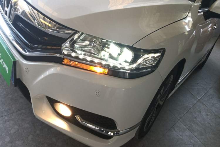 Used Honda Spirior 2015 2.4L Prestige Edition Left Front Headlight