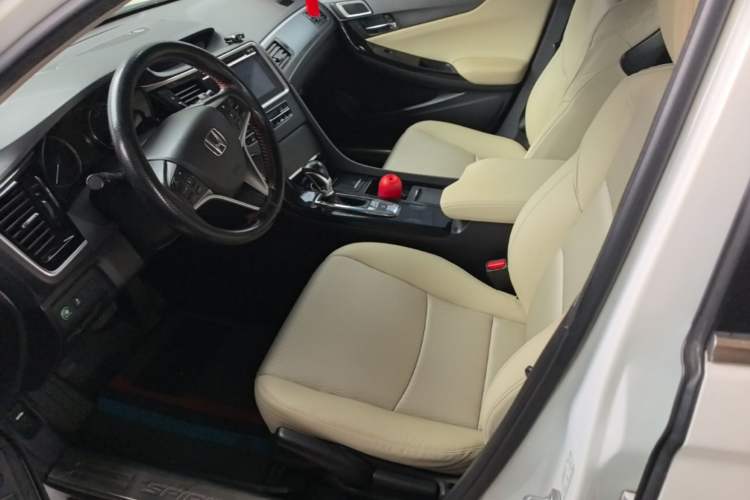 Used Honda Spirior 2015 2.0L Luxury Edition Left Front Seat