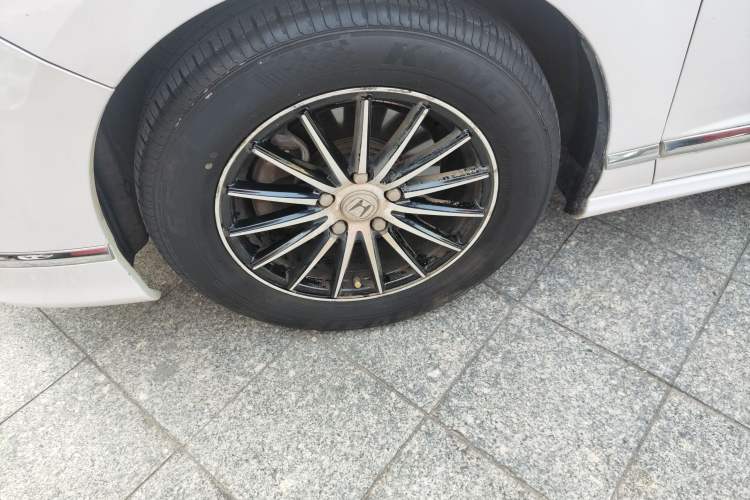 Used Honda Spirior 2015 2.0L Luxury Edition Left Front Wheel Hub