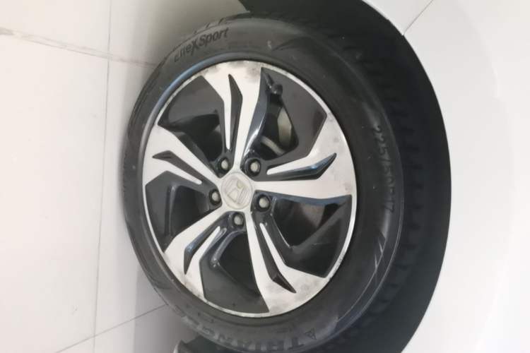 Used Honda Spirior 2015 2.4L Prestige Edition Left Front Wheel Hub