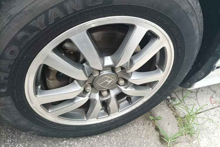Used Honda Spirior 2015 2.0L Collector's Edition Left Front Wheel Hub