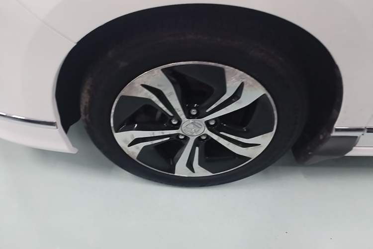 Used Honda Spirior 2015 2.4L Prestige Edition Left Front Wheel Hub