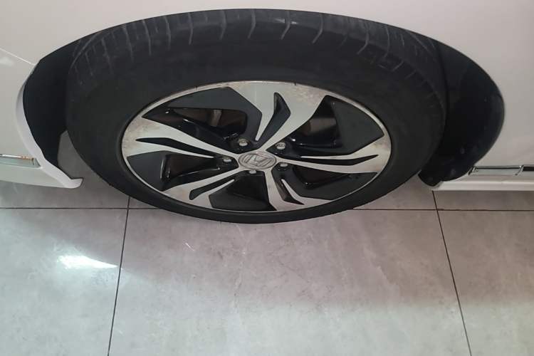 Used Honda Spirior 2015 2.4L Prestige Edition Left Front Wheel Hub