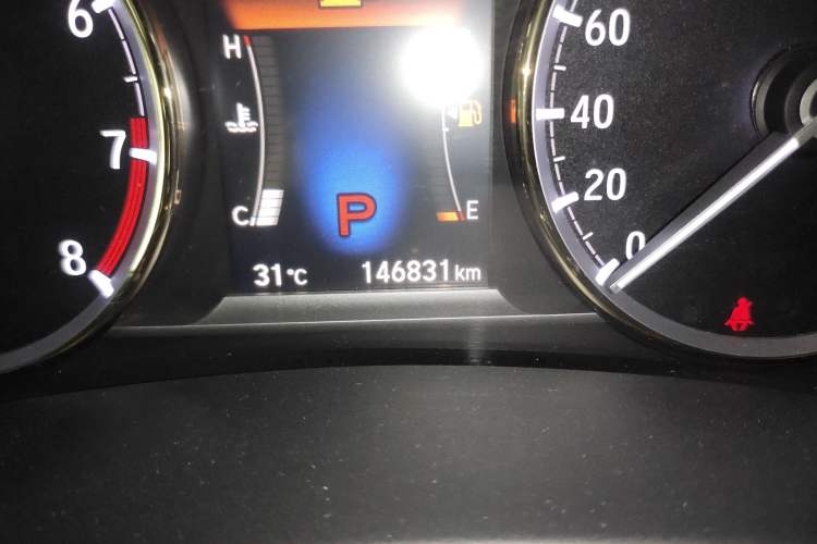 Used Honda Spirior 2015 2.4L Prestige Edition Odometer Close Up