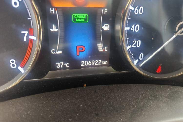 Used Honda Spirior 2015 2.0L Prestige Edition Odometer Close Up