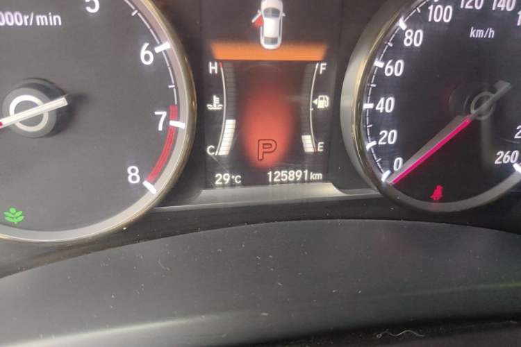 Used Honda Spirior 2015 2.4L Si Odometer Close Up