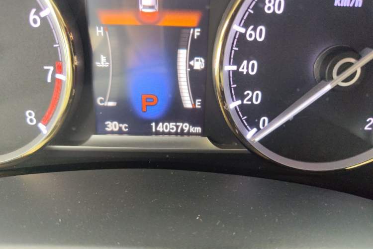 Used Honda Spirior 2015 2.4L Prestige Edition Odometer Close Up