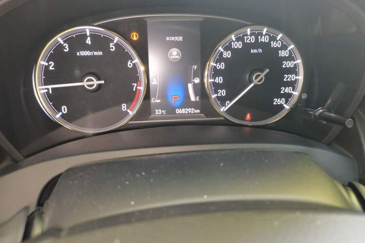 Used Honda Spirior 2015 2.0L Luxury Edition Odometer Close Up