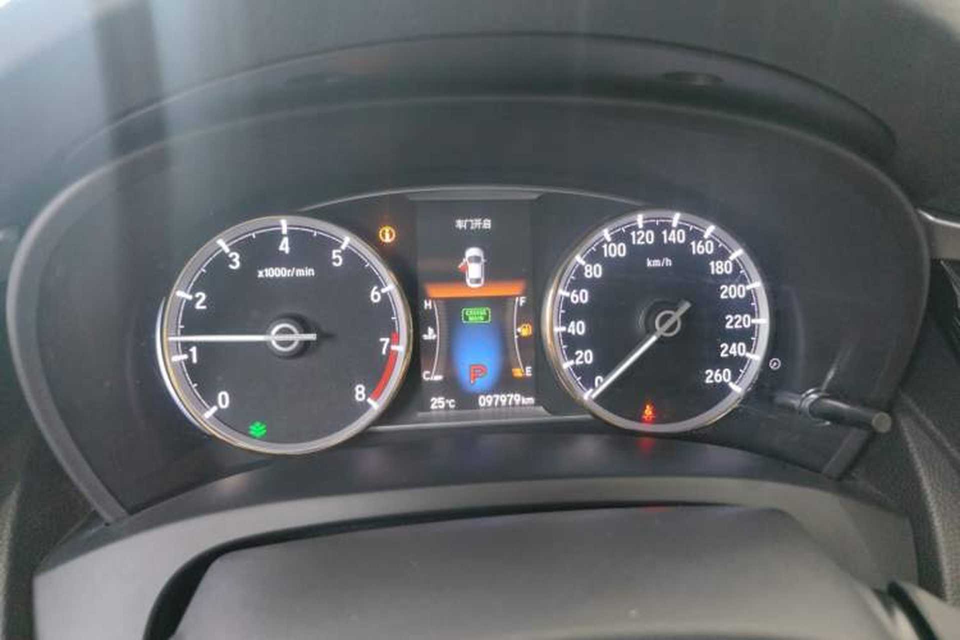 Used Honda Spirior 2015 2.0L Luxury Edition Odometer Close Up