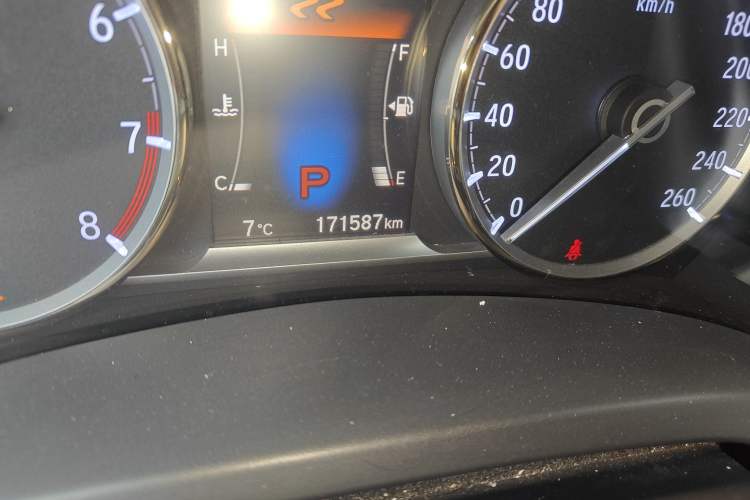 Used Honda Spirior 2015 2.0L Collector's Edition Odometer Close Up