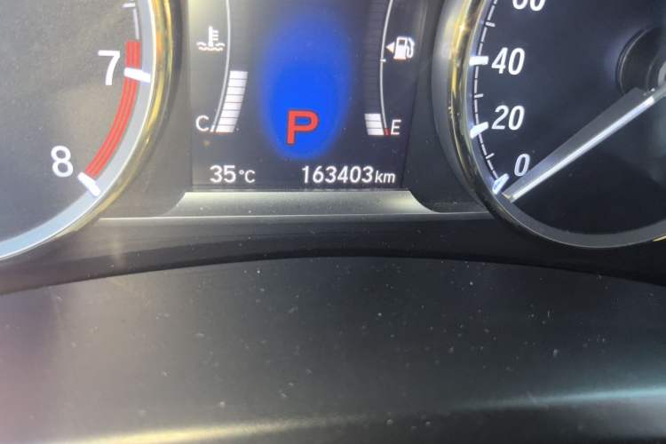Used Honda Spirior 2015 2.4L Prestige Edition Odometer Close Up