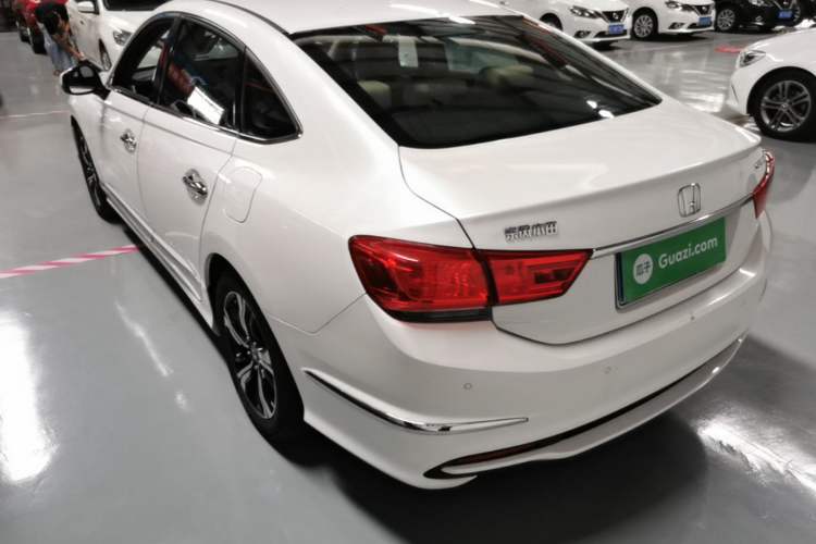 Used Honda Spirior 2015 2.0L Luxury Edition Rear Left 45 Deg