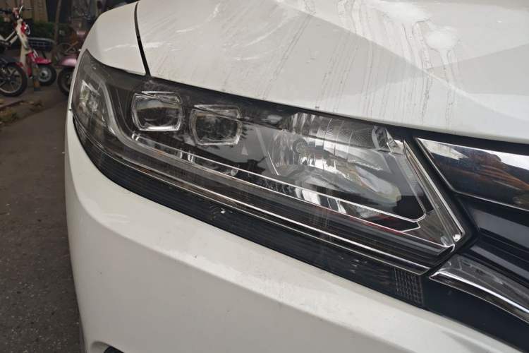 Used Honda Spirior 2015 2.0L Prestige Edition Right Front Headlight