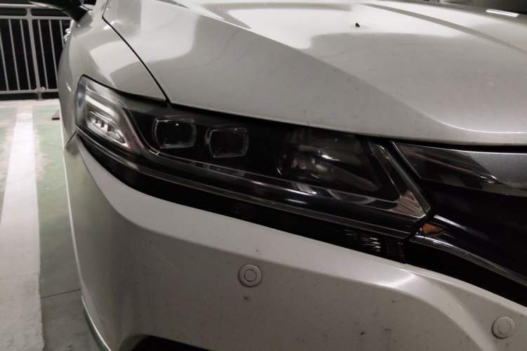 Used Honda Spirior 2015 2.4L Prestige Edition Right Front Headlight