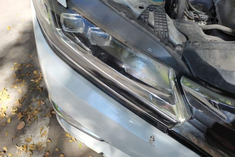Used Honda Spirior 2015 2.0L Luxury Edition Right Front Headlight
