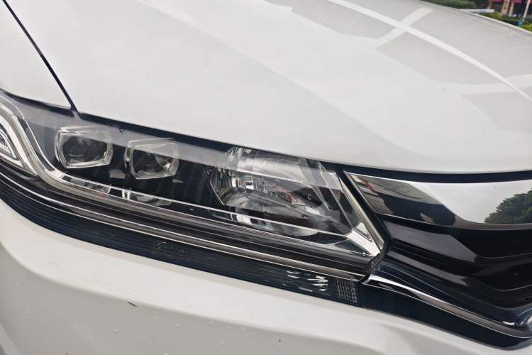 Used Honda Spirior 2015 2.0L Collector's Edition Right Front Headlight
