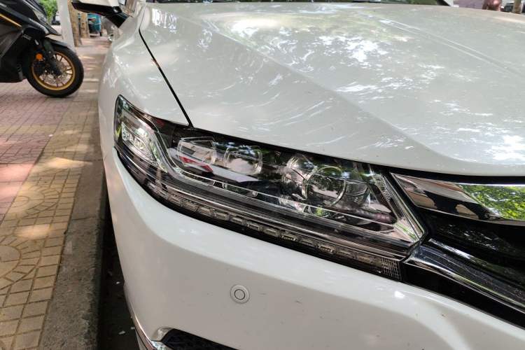 Used Honda Spirior 2015 2.4L Prestige Edition Right Front Headlight