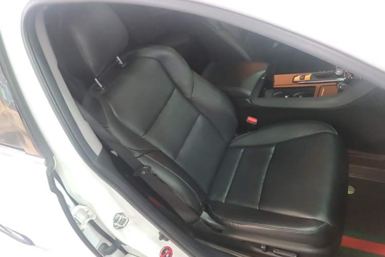 Used Honda Spirior 2015 2.4L Prestige Edition Right Front Seat