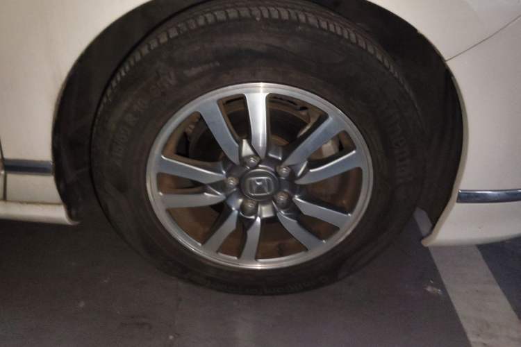 Used Honda Spirior 2015 2.0L Collector's Edition Right Front Wheel Hub