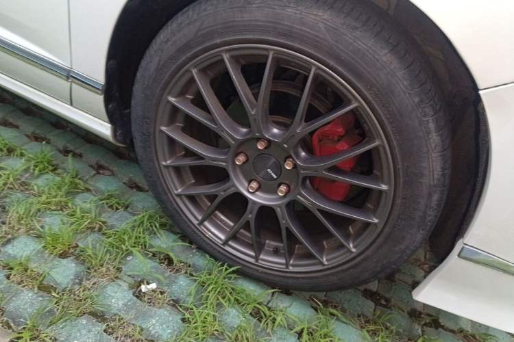 Used Honda Spirior 2015 2.0L Prestige Edition Right Front Wheel Hub