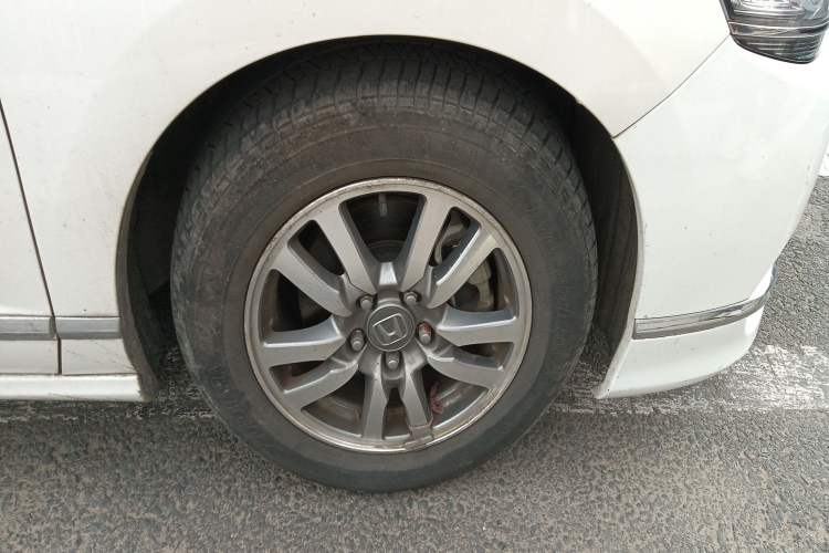 Used Honda Spirior 2015 2.0L Prestige Edition Right Front Wheel Hub