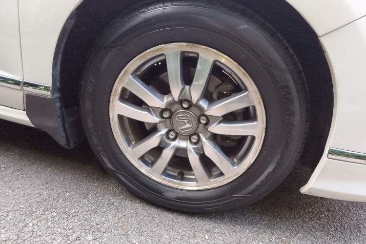 Used Honda Spirior 2015 2.0L Prestige Edition Right Front Wheel Hub
