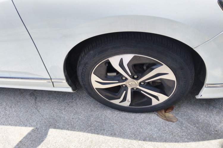 Used Honda Spirior 2015 2.4L Prestige Edition Right Front Wheel Hub