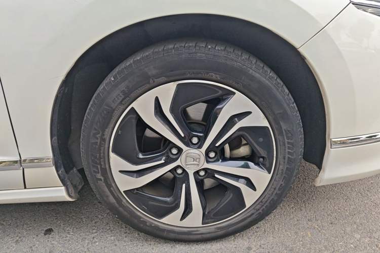 Used Honda Spirior 2015 2.4L Prestige Edition Right Front Wheel Hub