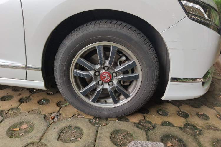 Used Honda Spirior 2015 2.0L Prestige Edition Right Front Wheel Hub