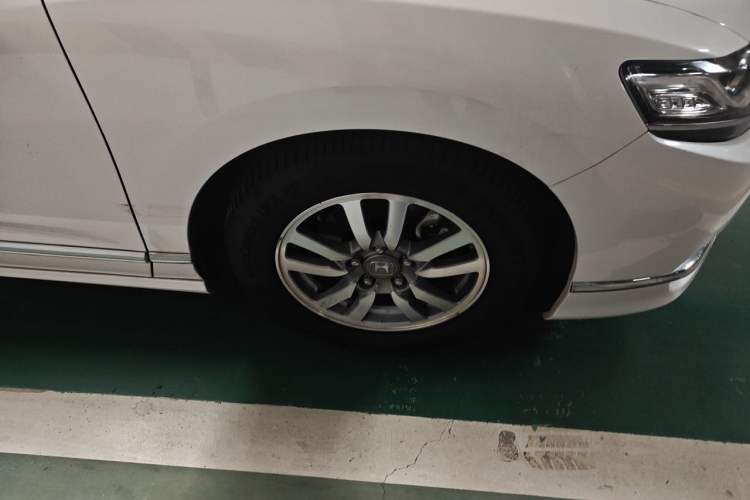 Used Honda Spirior 2015 2.0L Prestige Edition Right Front Wheel Hub