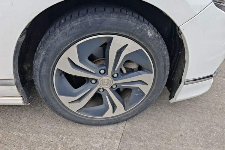 Used Honda Spirior 2015 2.4L Prestige Edition Right Front Wheel Hub