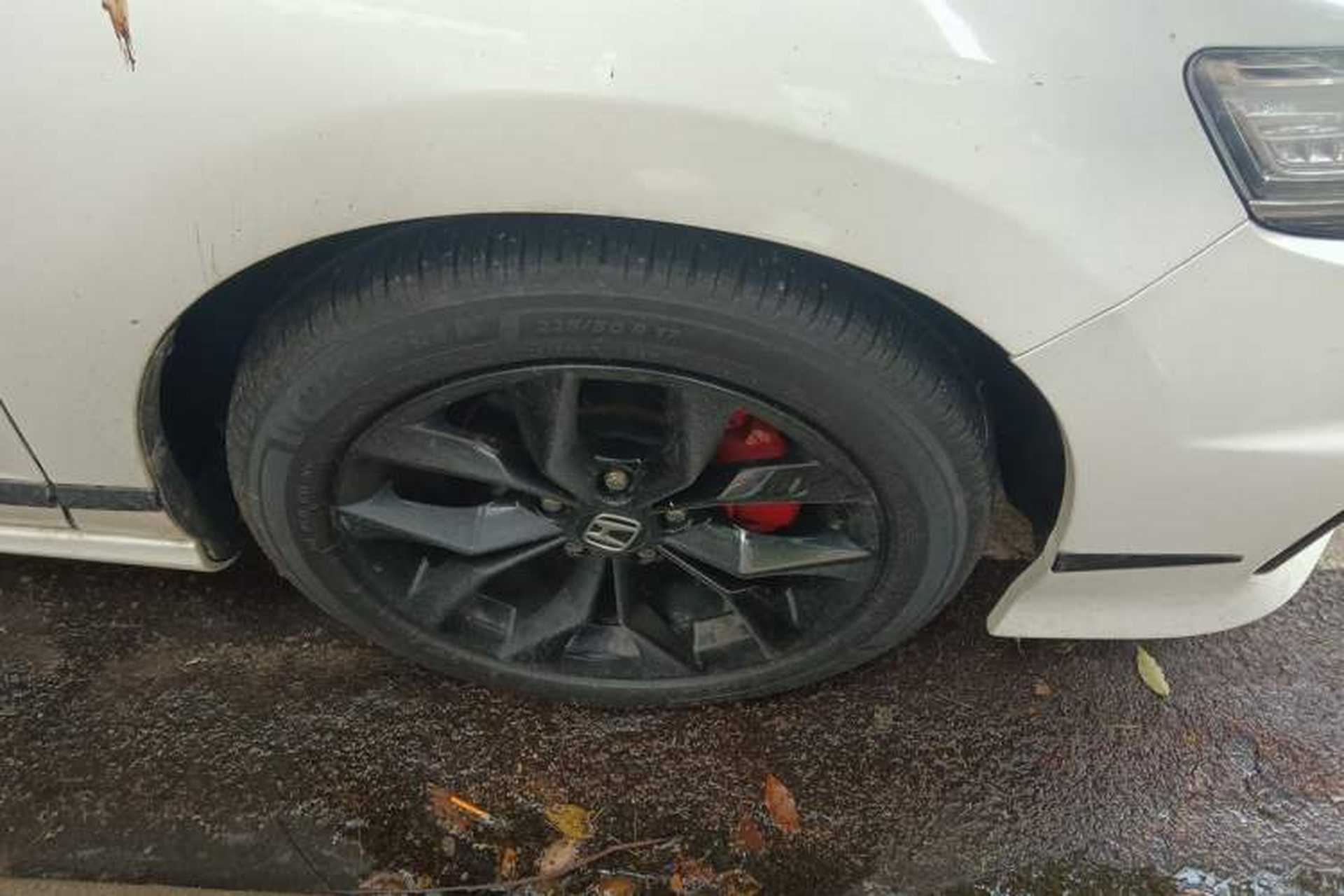 Used Honda Spirior 2015 2.0L Collector's Edition Right Front Wheel Hub