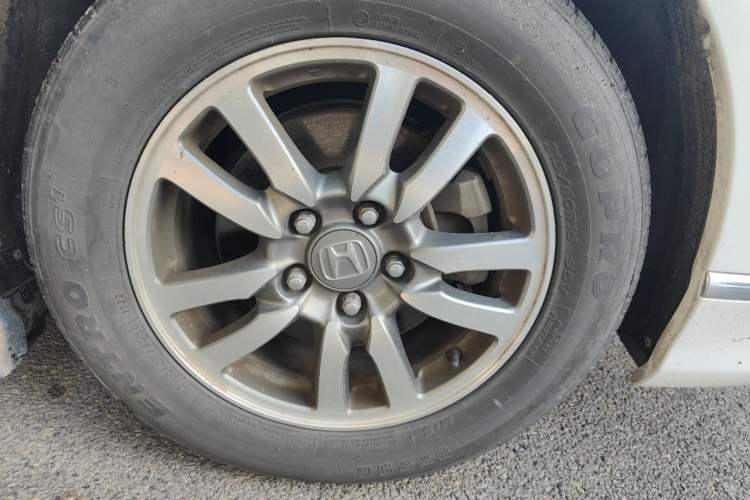 Used Honda Spirior 2015 2.0L Collector's Edition Right Front Wheel Hub