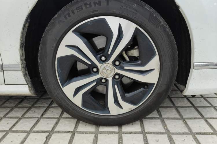 Used Honda Spirior 2015 2.4L Prestige Edition Right Front Wheel Hub