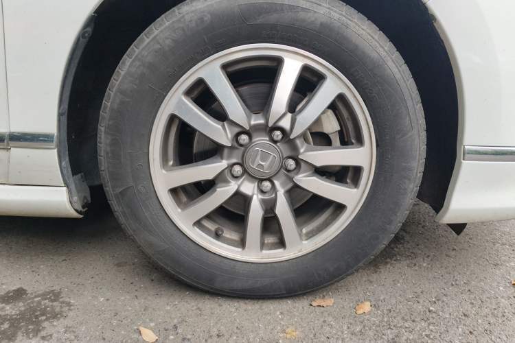 Used Honda Spirior 2015 2.0L Collector's Edition Right Front Wheel Hub