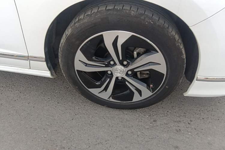 Used Honda Spirior 2015 2.4L Prestige Edition Right Front Wheel Hub