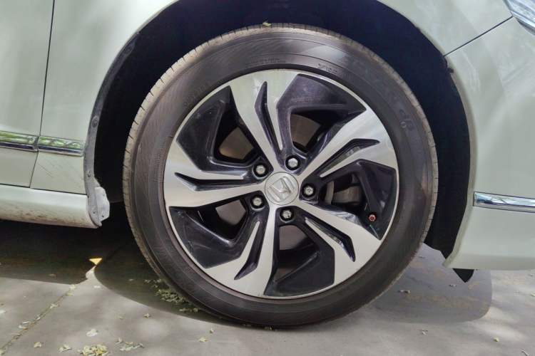 Used Honda Spirior 2015 2.4L Prestige Edition Right Front Wheel Hub