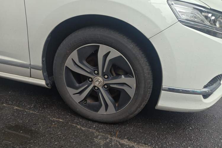 Used Honda Spirior 2015 2.4L Prestige Edition Right Front Wheel Hub