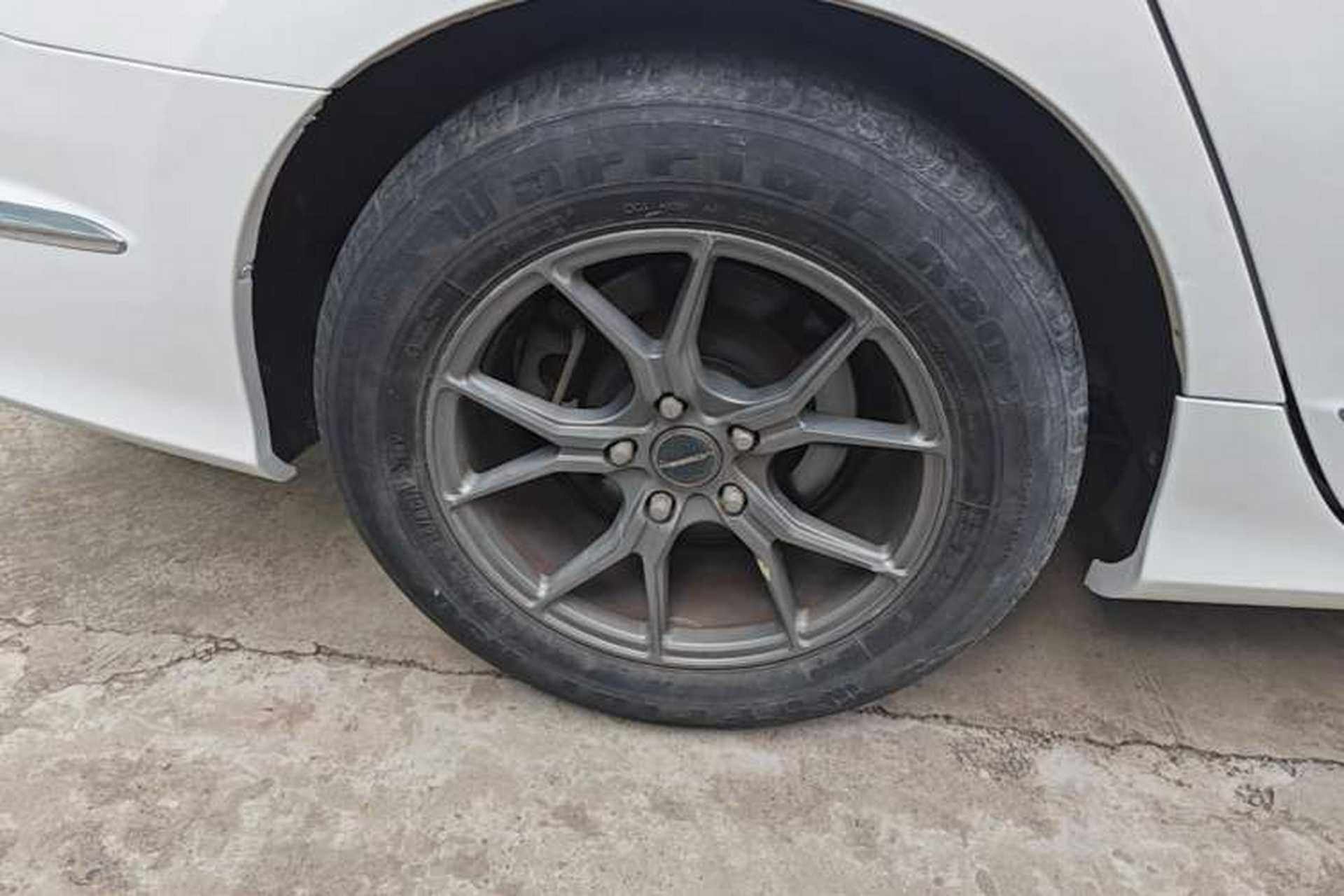 Used Honda Spirior 2015 2.0L Luxury Edition Right Rear Wheel Hub
