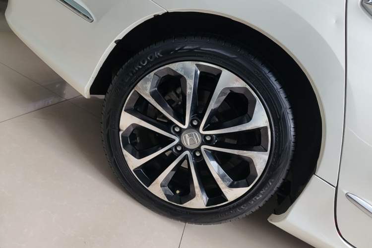 Used Honda Spirior 2015 2.0L Prestige Edition Right Rear Wheel Hub