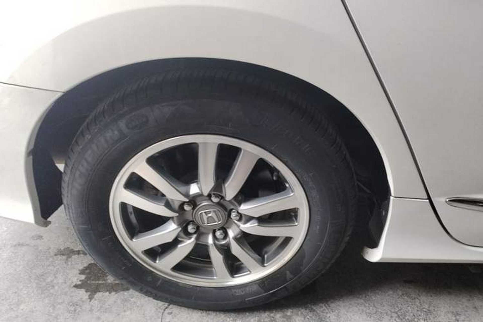 Used Honda Spirior 2015 2.0L Prestige Edition Right Rear Wheel Hub