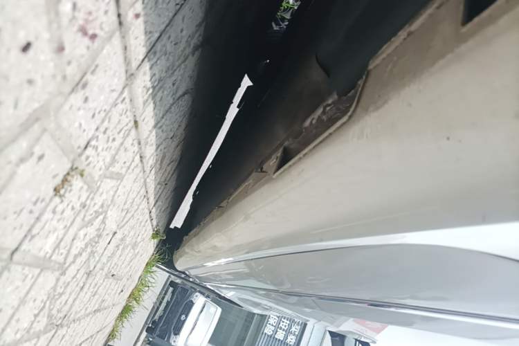 Used Honda Spirior 2015 2.0L Collector's Edition Right Side Sill