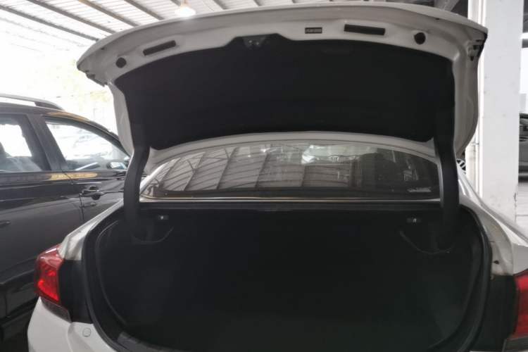 Used Honda Spirior 2015 2.4L Prestige Edition Trunk