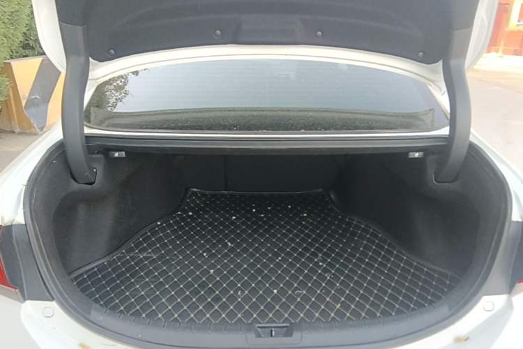 Used Honda Spirior 2015 2.4L Prestige Edition Trunk