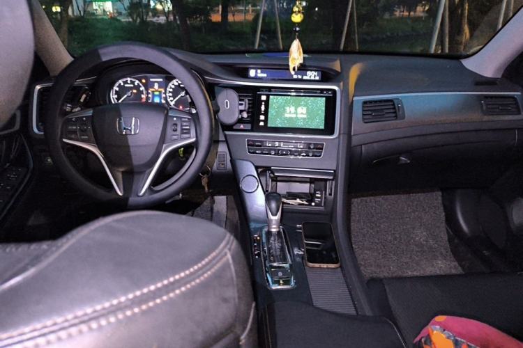 Used Honda Spirior 2017 2.0L Classic Edition Center Console