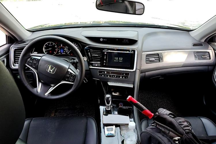 Used Honda Spirior 2017 2.0L Classic Edition Center Console