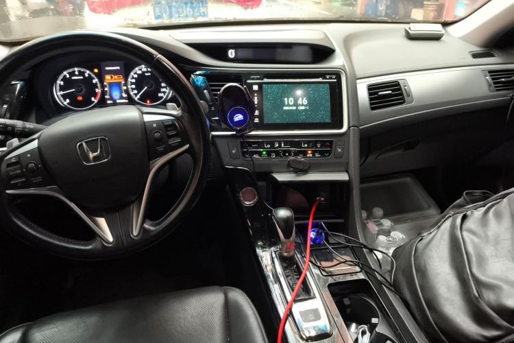 Used Honda Spirior 2017 2.0L Comfort Edition Center Console
