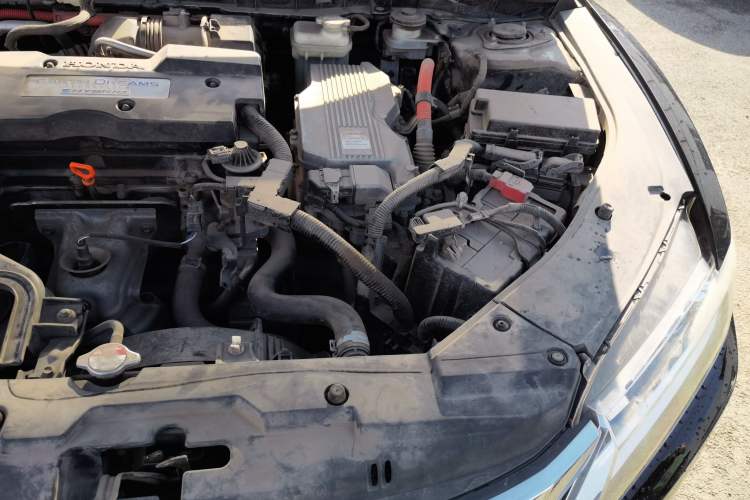 Used Honda Spirior 2017 Hybrid 2.0L Pure Drive Edition Engine Bay Left